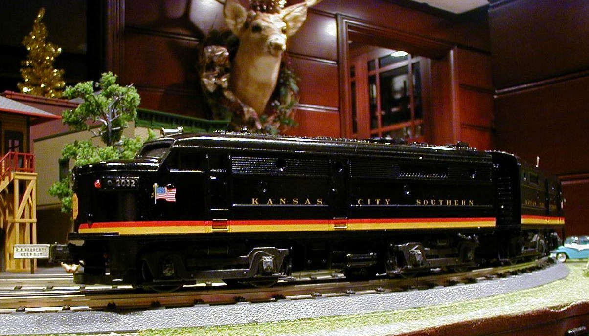 Lionel Postwar Diesel in KCS Executive Colors